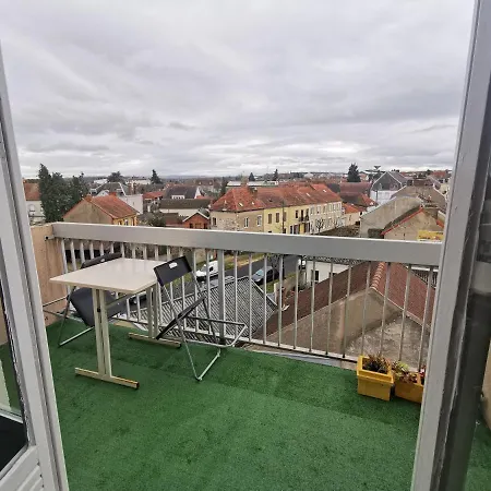 Appartement, Charmant Type F1 37M2 Vue Degagee, Commentry Buitenkant foto