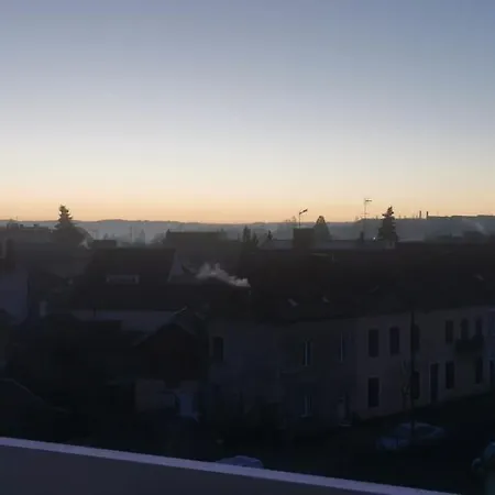 Appartement, Charmant Type F1 37M2 Vue Degagee, Commentry Buitenkant foto